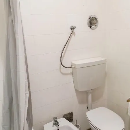 Apartment In Downtown Near Metro Station *